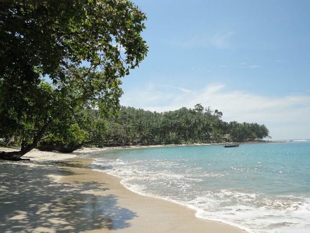 NYANG - NYANG & PLAY GROUND CAMP Mentawai islands with my surf camp in siberut islands close wave like e'bay, beng-beng, nipussi, pitstop just onfoot,